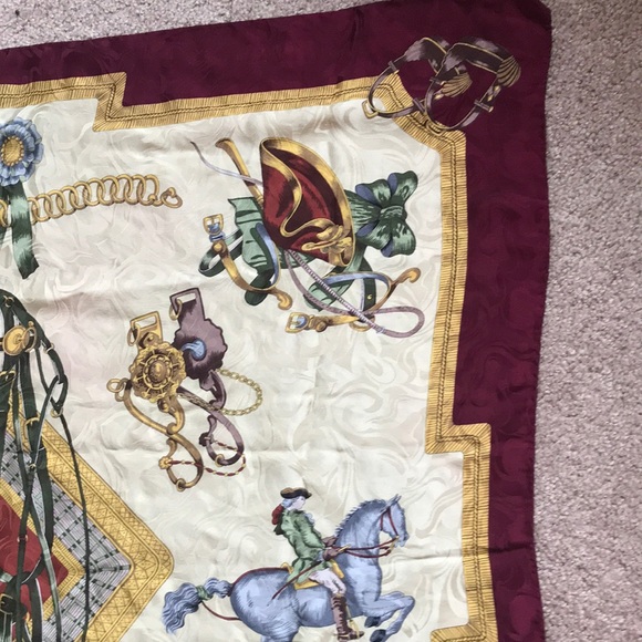 Silk scarf - Picture 3 of 6